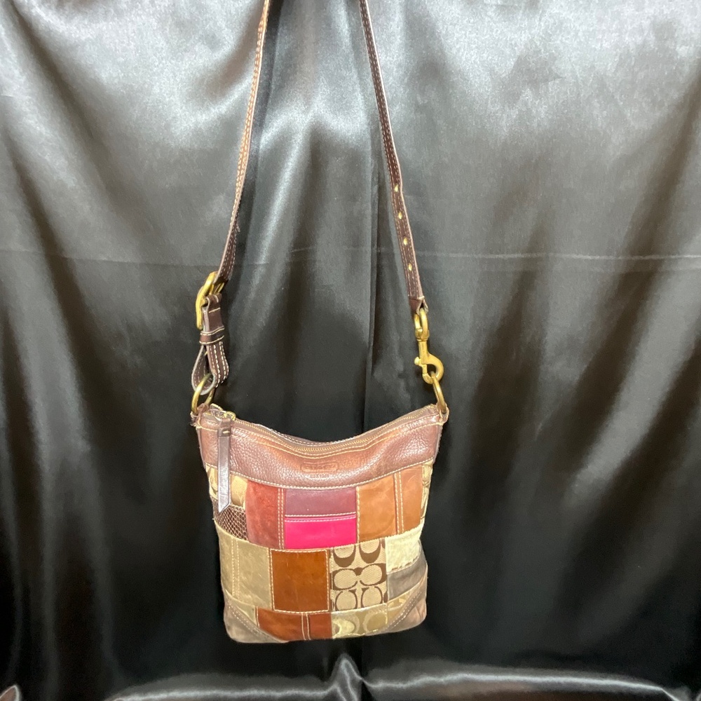 Coach shoulder bag, signature patchwork.   22-H7Cc - Picture 2 of 10